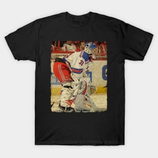 Alex Auld, 2010 in New York Rangers (2. 53 GAA) T-Shirt